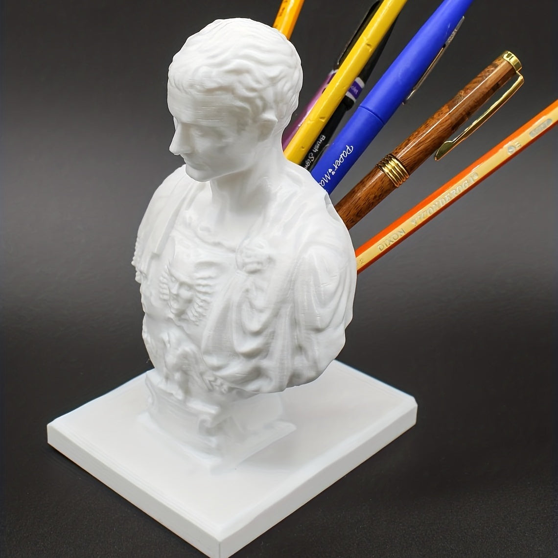 Schreibtisch-Stifthalter im Design einer Aurelius-Römerbüste, Marmor oder Weiß