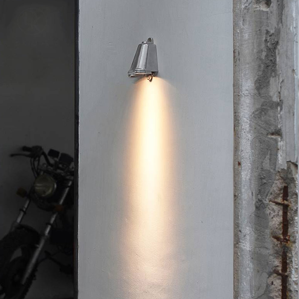 Lampada da parete industriale Ray a forma di campana in metallo, nero/grigio/rame/alluminio | Fioriscas