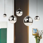 Suspension globe en verre LumaOrb, finitions argent, or et or rose