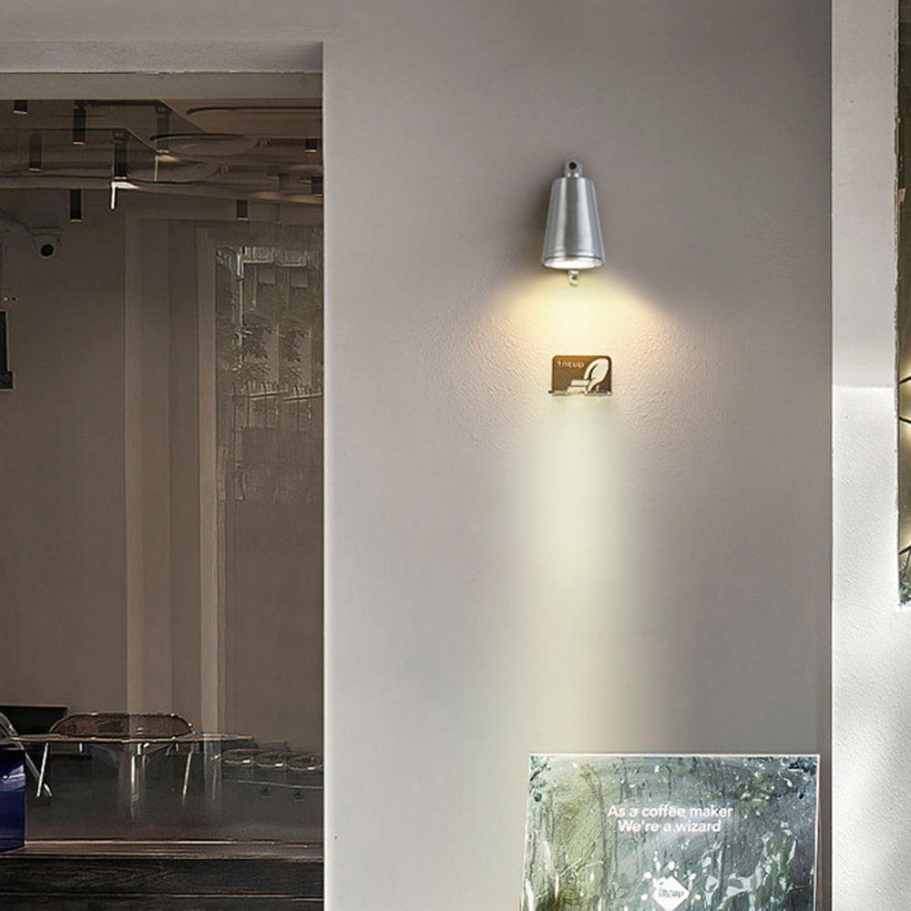 Lampada da parete industriale Ray a forma di campana in metallo, nero/grigio/rame/alluminio | Fioriscas