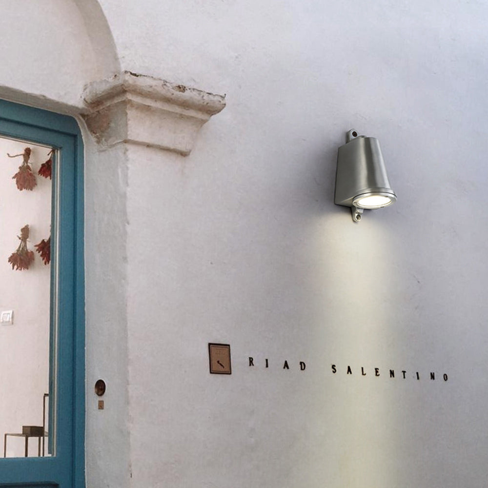 Lampada da parete industriale Ray a forma di campana in metallo, nero/grigio/rame/alluminio | Fioriscas