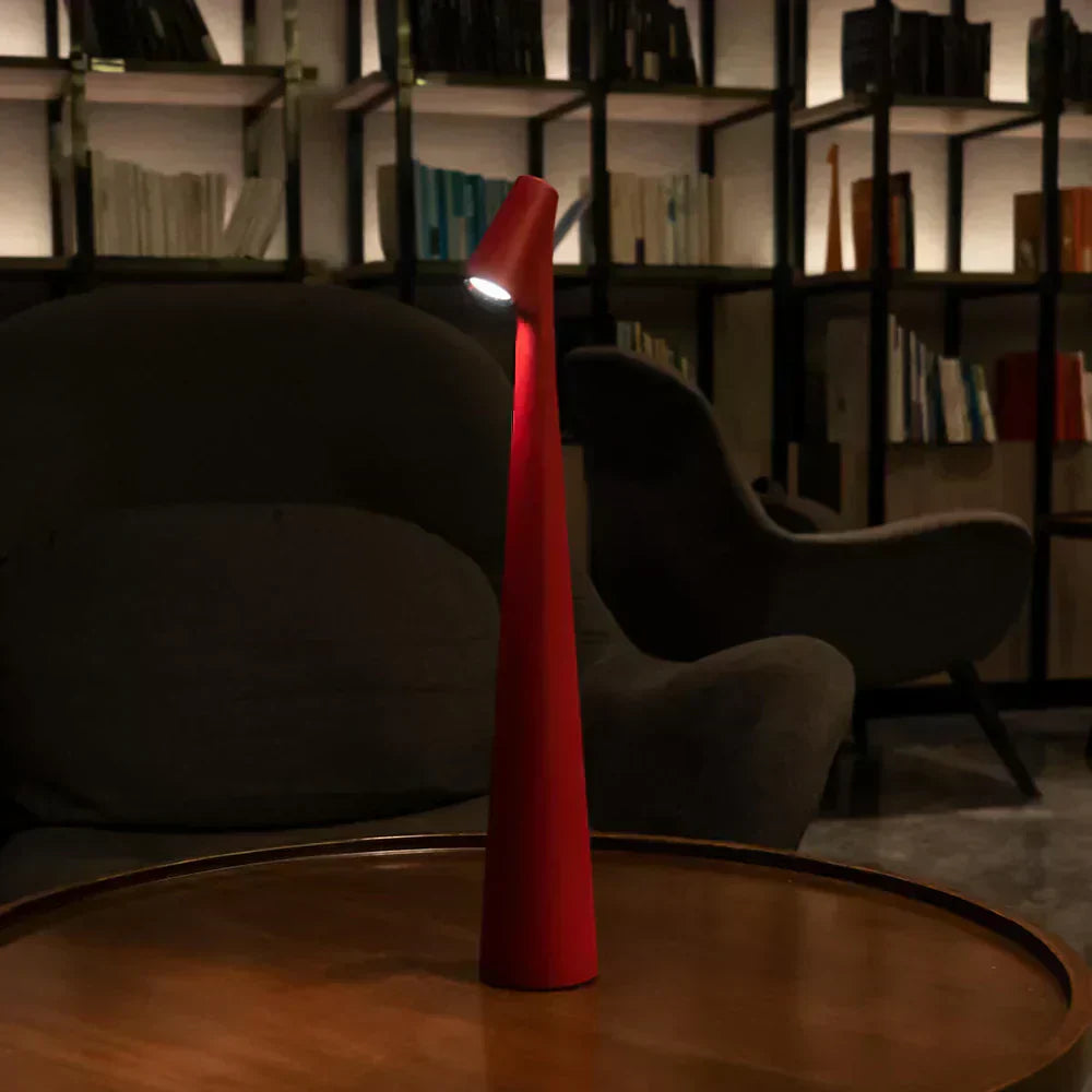 LumaNord genopladelig bordlampe med varmt LED-lys til spisning og læsning