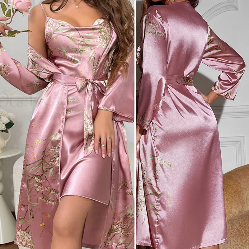 Set di kimono e camicia da notte in raso LunaSilk con stampa di fiori di ciliegio