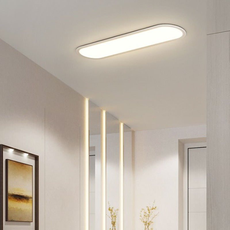 NovaOval plafondlamp, slank ovaal profiel, zwart of wit