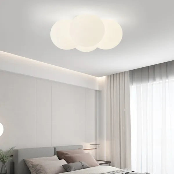 Lumenora Halo LED-loftlampe, tretonet lys til rolige rum
