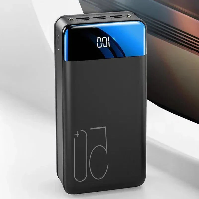 Bærbar powerbank med en kapacitet på 100.000 mAh og hurtig opladning