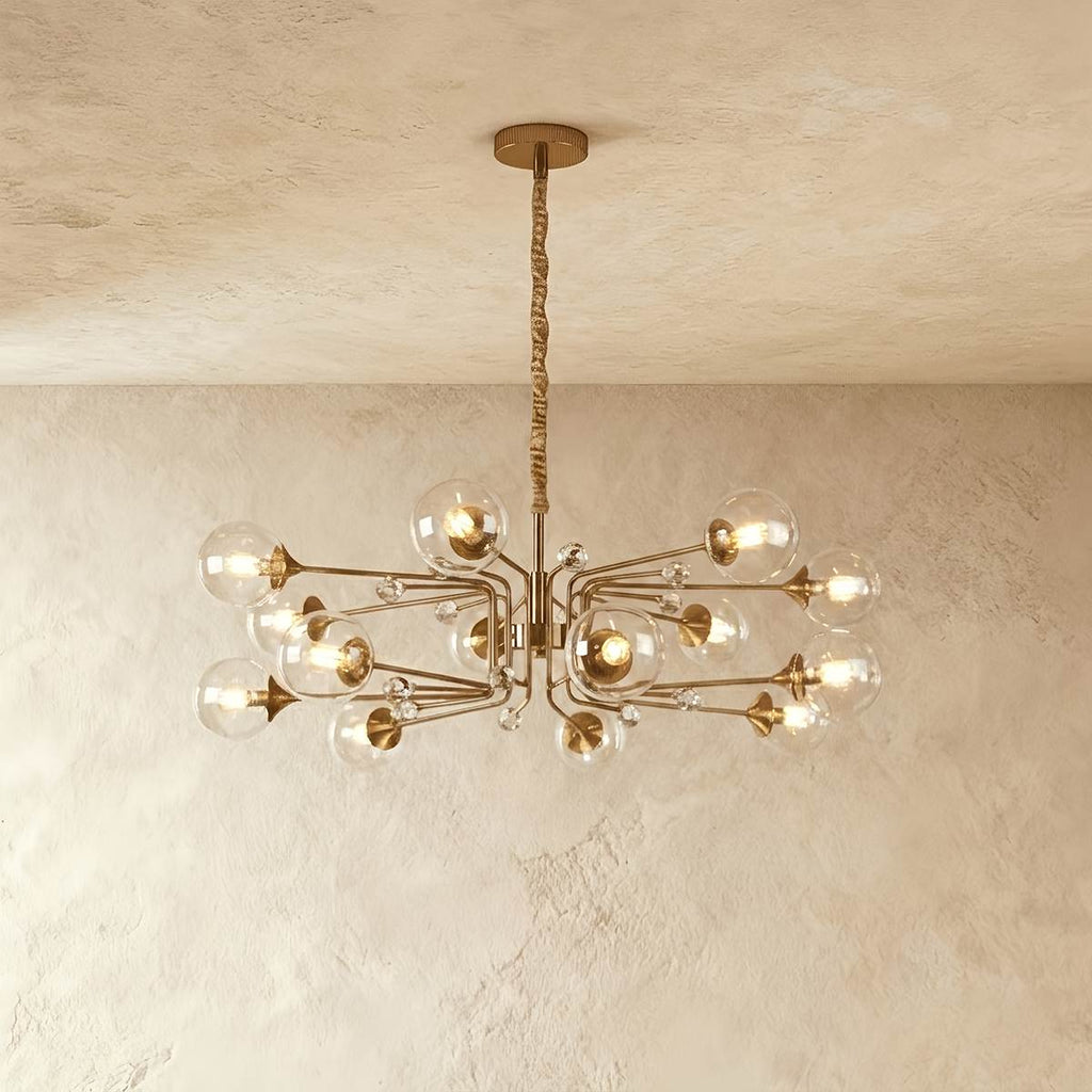 Luxusní skleněný lustr Lumora pro elegantní obytné prostory