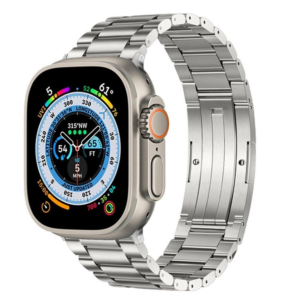 רצועת שעון מטיטניום בדרגה 2 של Gravitiq ל־Apple Watch, עם אבזם מגנטי