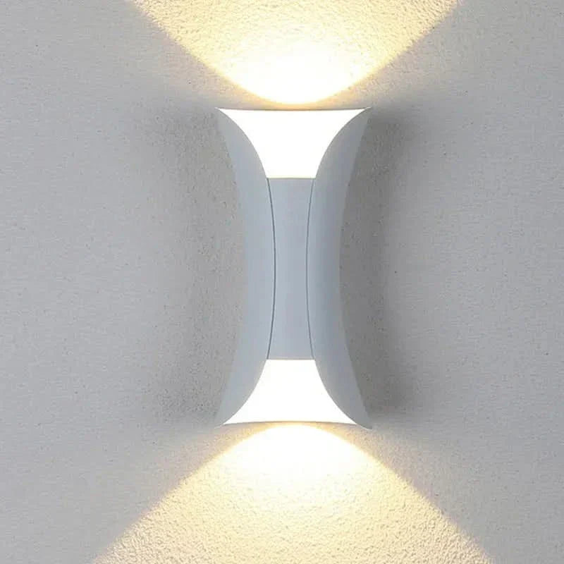 Applique murale résistante aux intempéries avec protection IP65 - Fioriscas