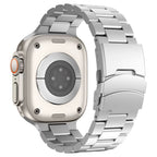 Pasek Apple Watch z tytanu z składanym zapięciem bezpieczeństwa, styl Kestrel