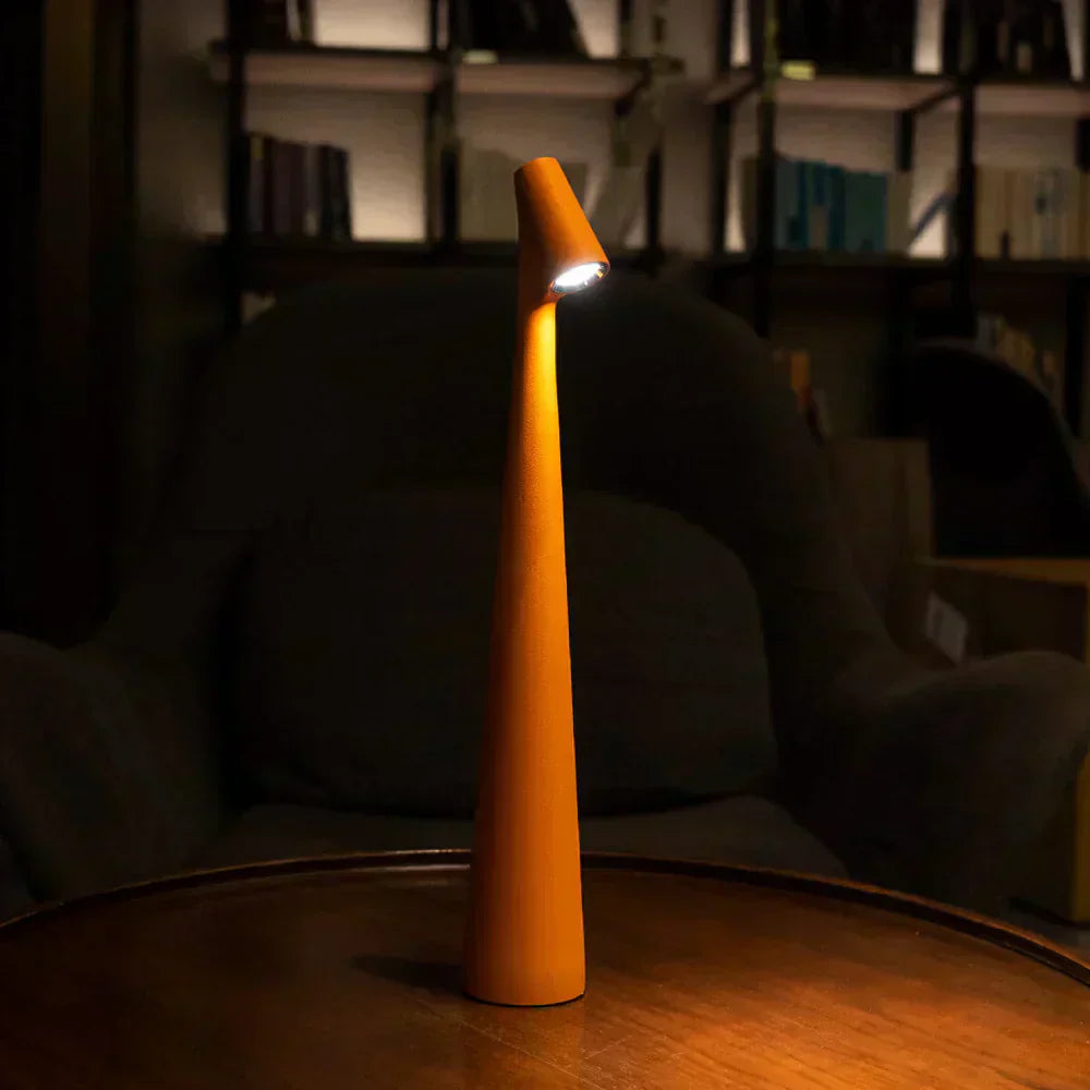 LumaNord genopladelig bordlampe med varmt LED-lys til spisning og læsning