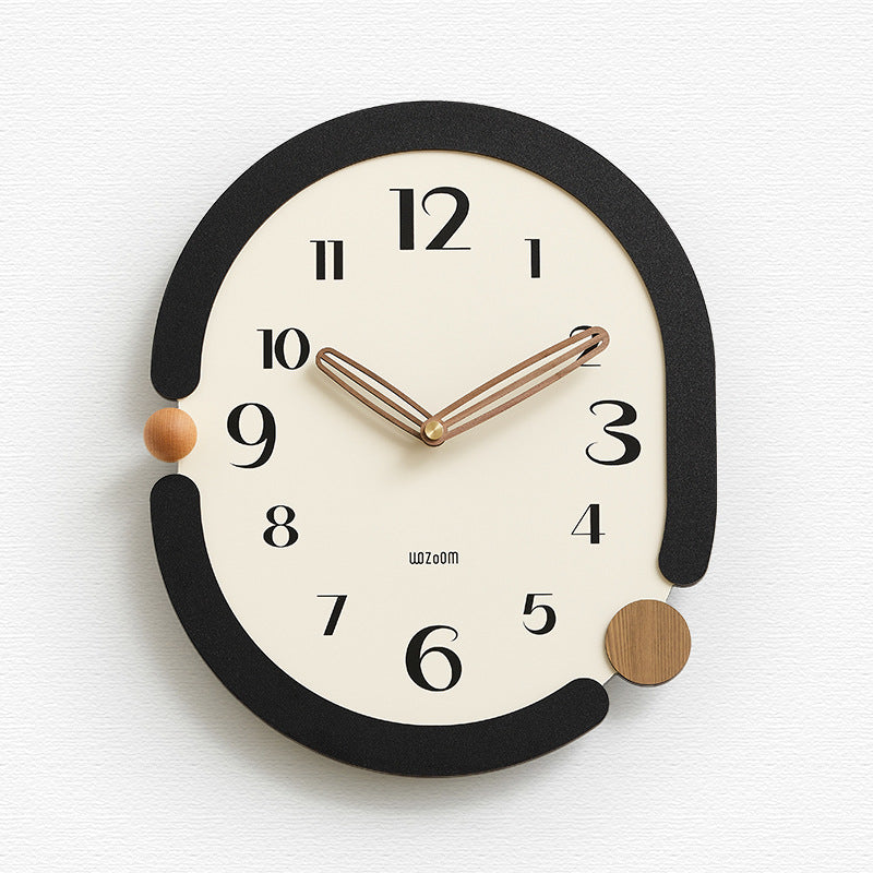 Orologio da parete scultoreo NovaTwist in MDF e metallo, al quarzo silenzioso