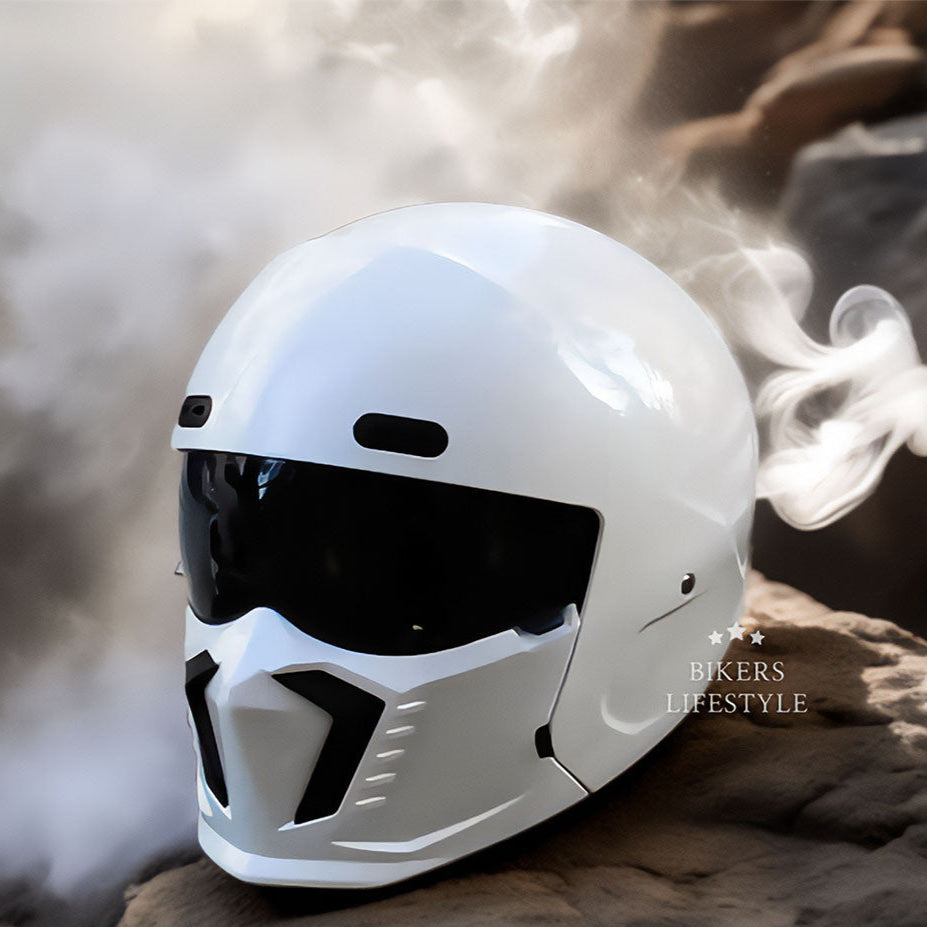 Retro motocyklová helma ve stylu pilota s tónovaným hledím, certifikace DOT a ECE
