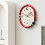 Orologio da parete scultoreo NovaTwist in MDF e metallo, al quarzo silenzioso