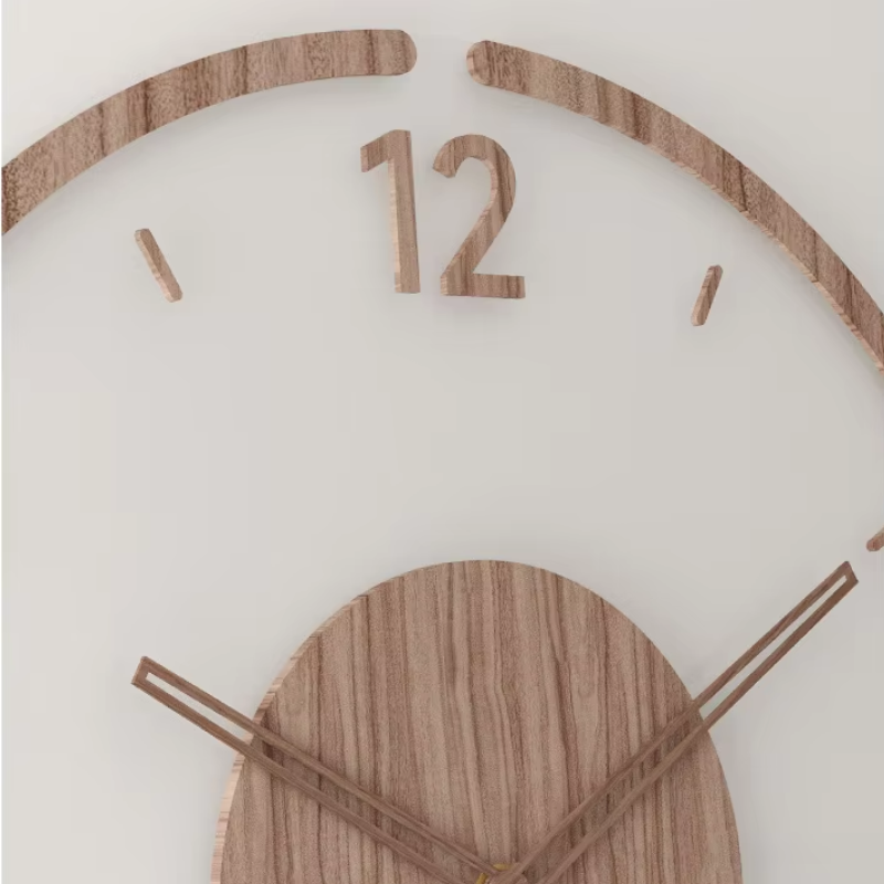 Holzwanduhr „Aeron“ im skandinavisch-minimalistischen Stil, geräuschloses Quarzwerk