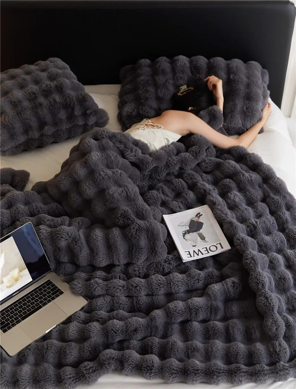 LumenWeave Plush Wool Throw Blanket, Soft Cozy Warmth, 5 Colors