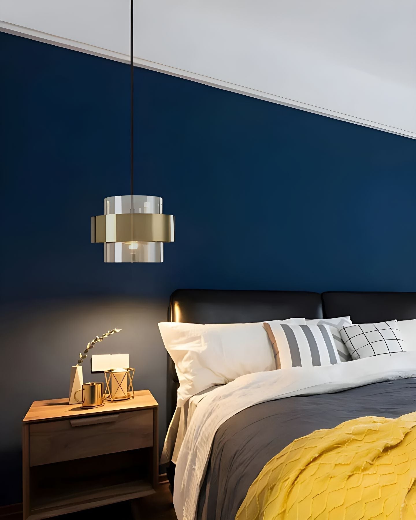 Lampada a sospensione Solara Industrial-Edge, vetro e metallo, due colori