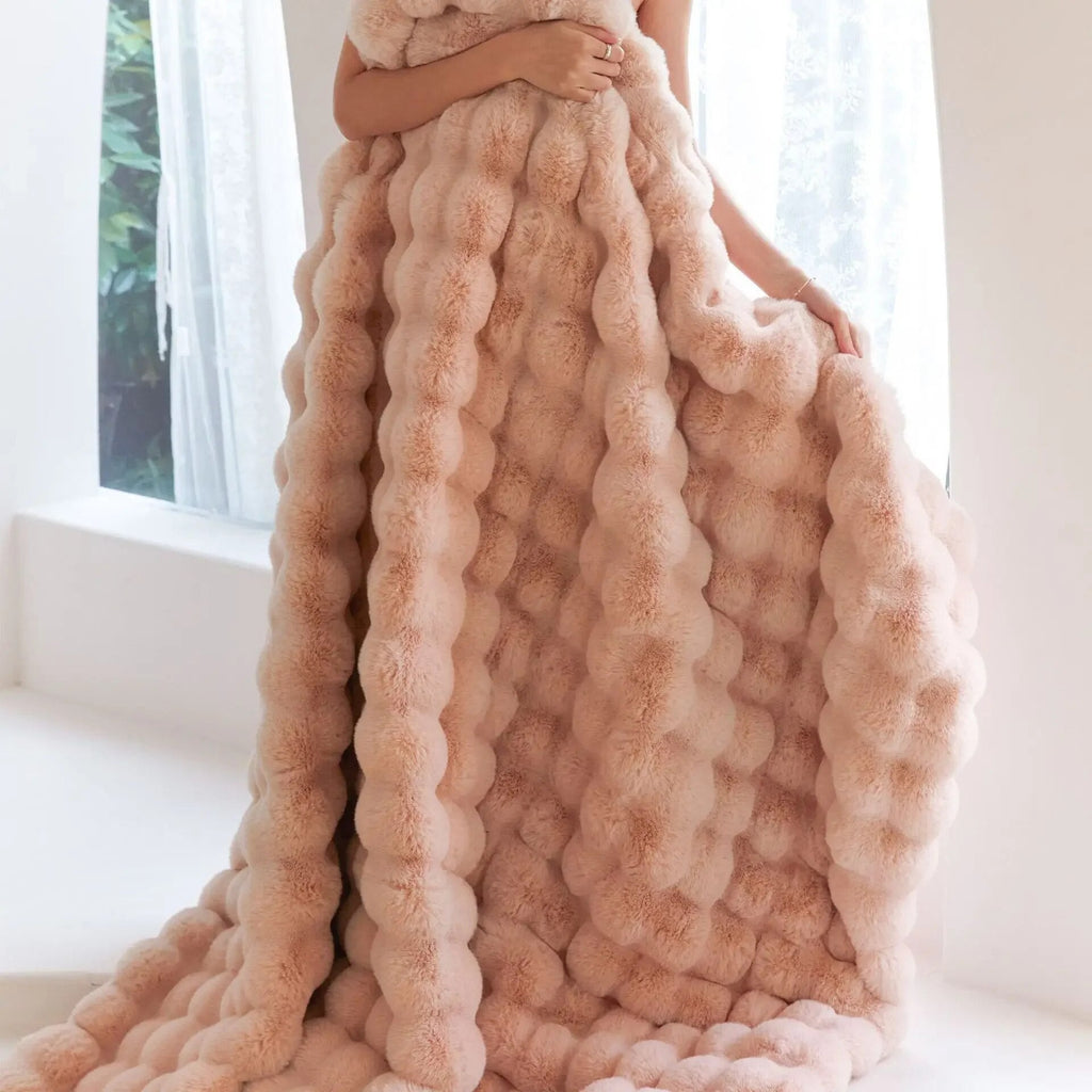 Plush Wool Throw Blanket, GlacierWeave Cozy Sofa & Bed Wrap