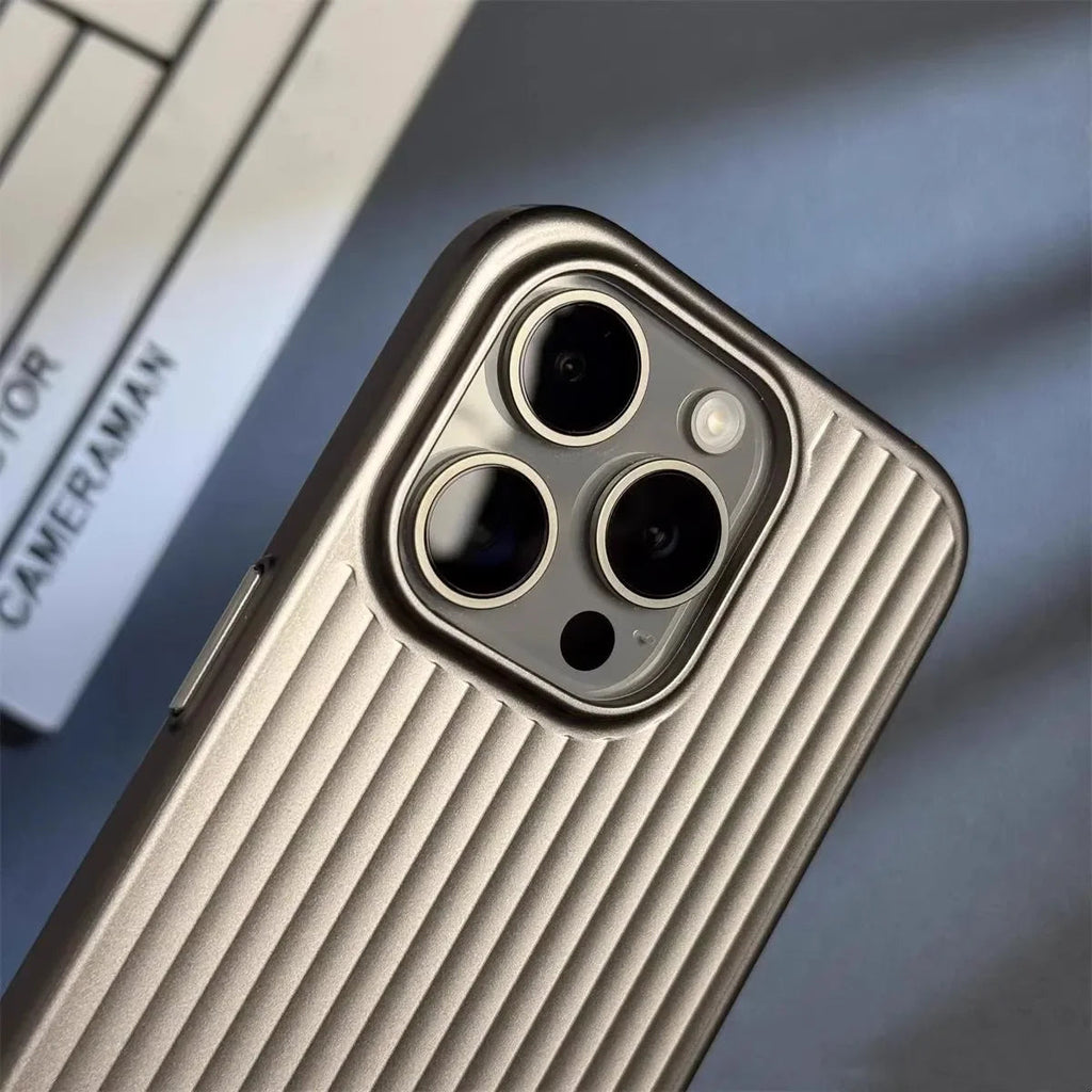 ApexGuard titaniumkleurige hoes voor iPhone, valbescherming met opstaande randen