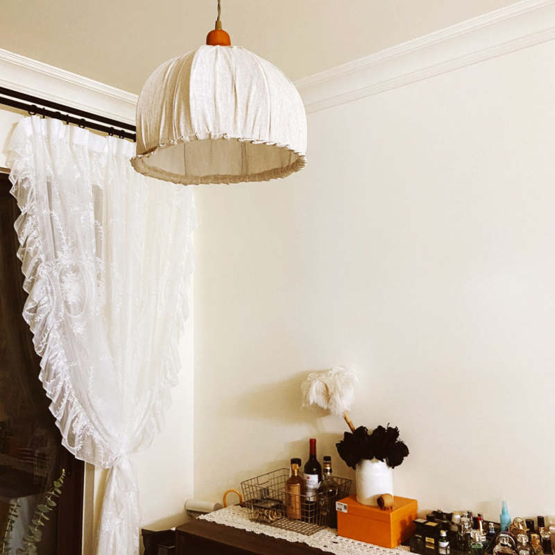 Nordia beige linnen hanglamp met lampenkap voor Scandinavische woningen