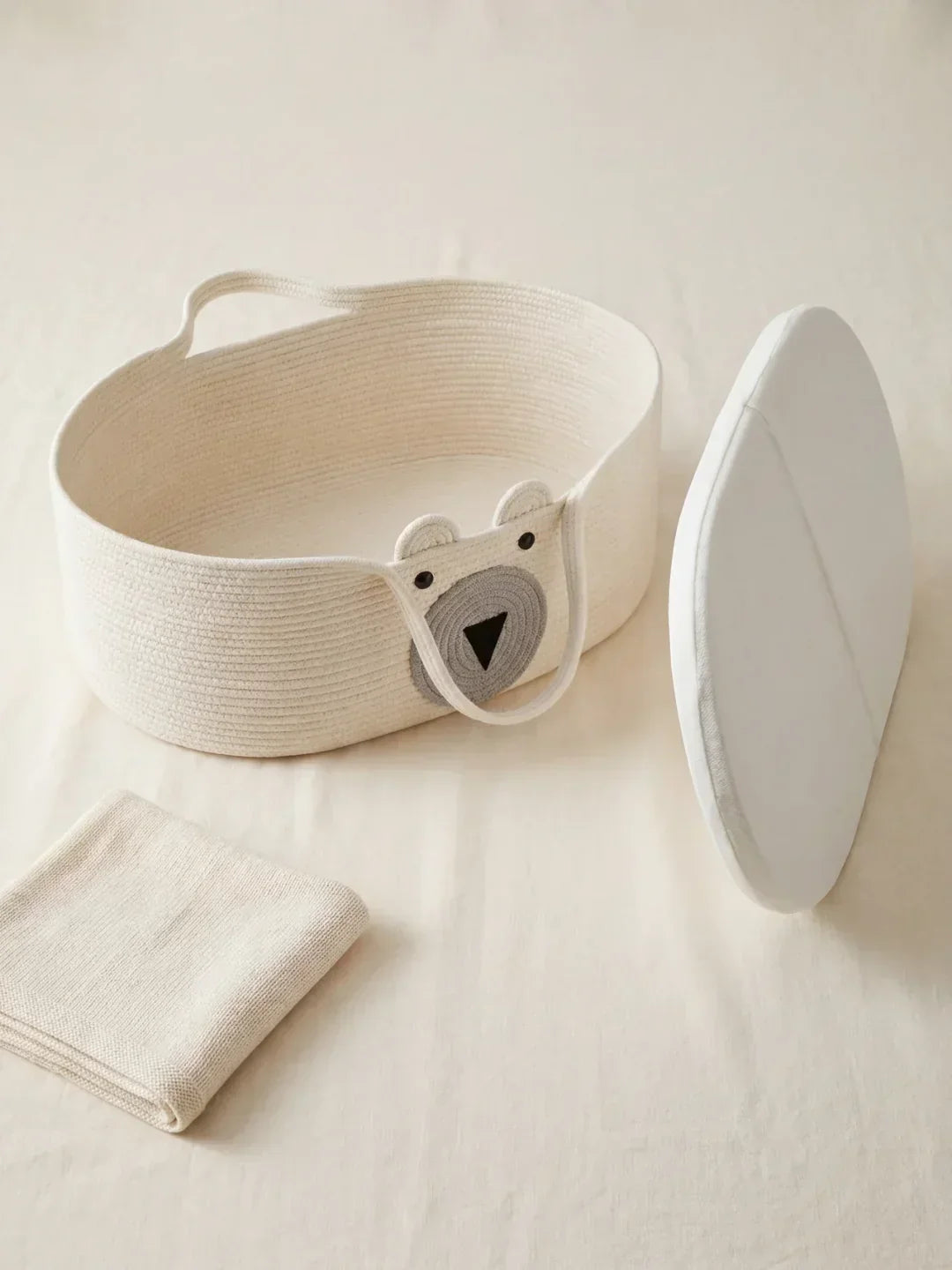 Bear Shaped Changing Basket In Cotton Rope For Nursery | Fioriscas