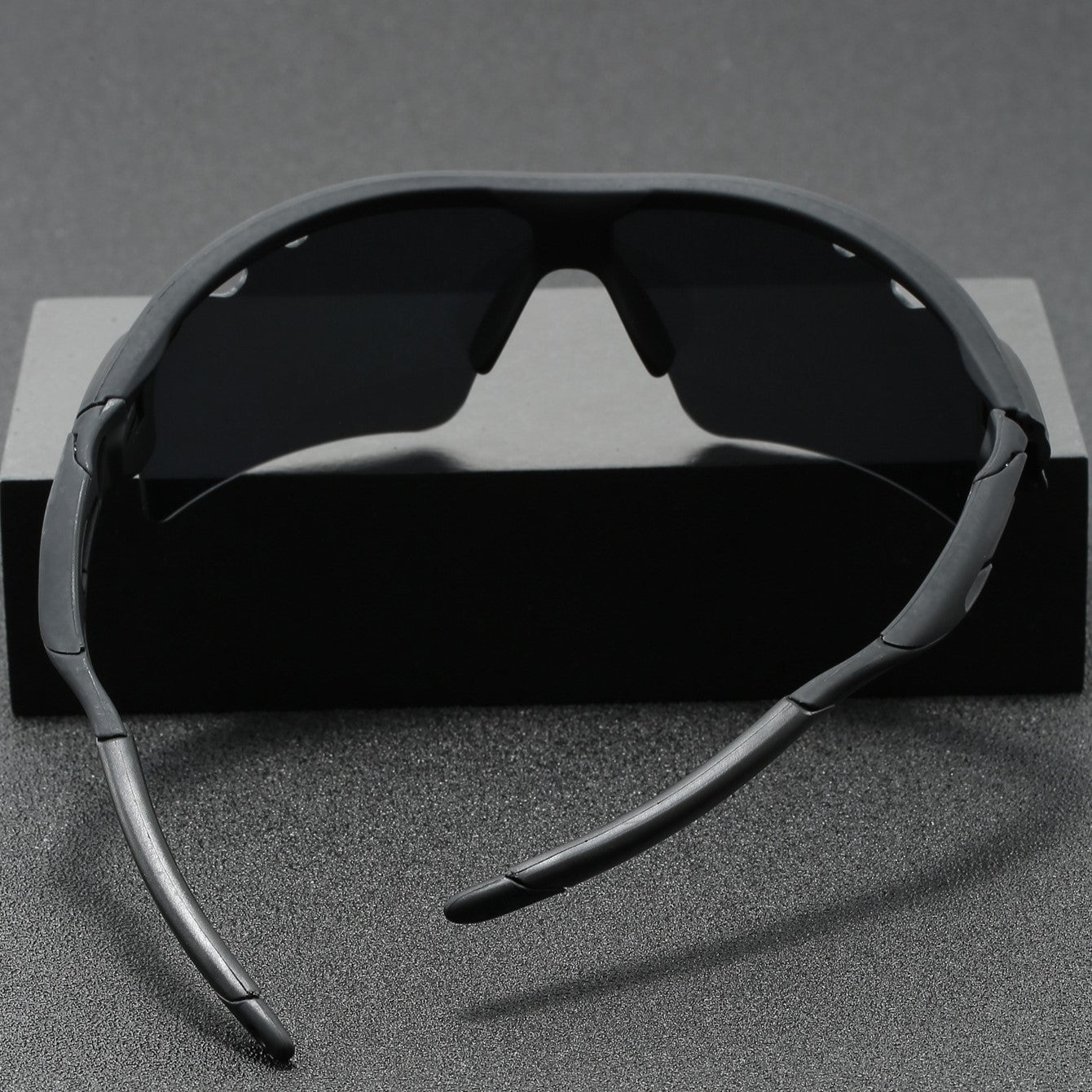 Kairo Sport Sunglasses With Anti-Slip Grip, UV400 Protection