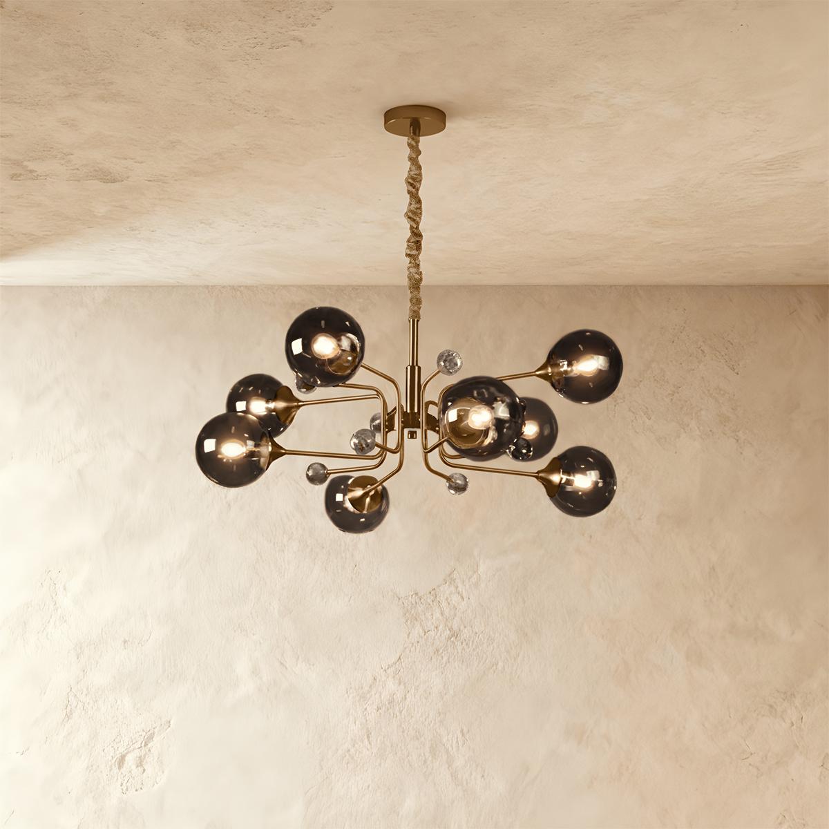 Luxusní skleněný lustr Lumora pro elegantní obytné prostory