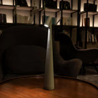 LumaNord genopladelig bordlampe med varmt LED-lys til spisning og læsning