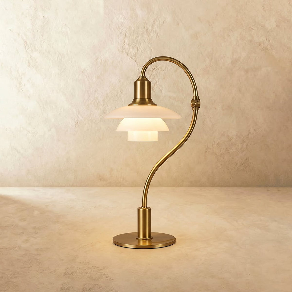 Aurelia frostad glasbordslampa med aluminiumarm och mjuk omgivningsbelysning