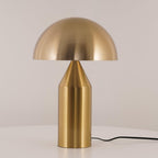 Stolní lampa Atollo Lunaro, sochařský kovový design v italském stylu