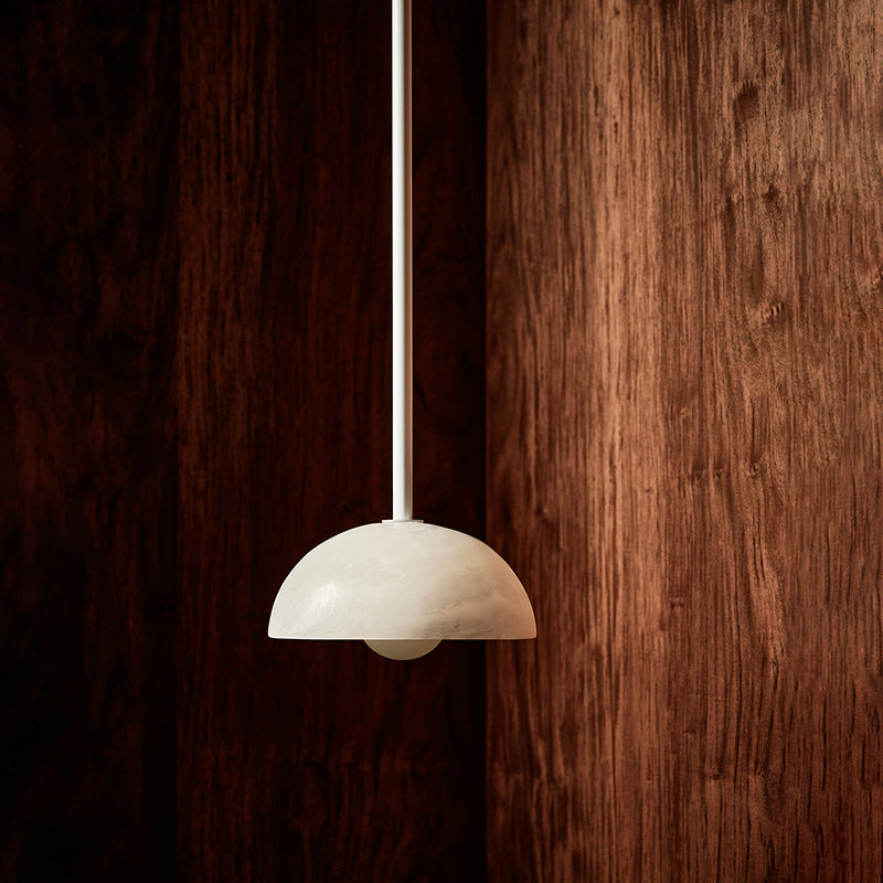 Aurelia moderni minimalistinen eleganssi messinki-metalli-lasiriippuvalaisin | Fioriscas