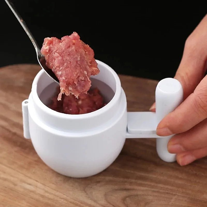 Non-stick mold set for stuffed meatballs with kitchen precision - Fioriscas
