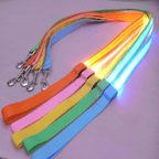 LED-hundesnor med USB-opladning og reflekterende design - Fioriscas