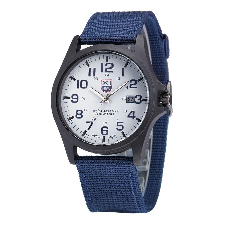 Montre-bracelet tactique AstraGuard, cadran lumineux et boîtier en acier résistant à l’eau