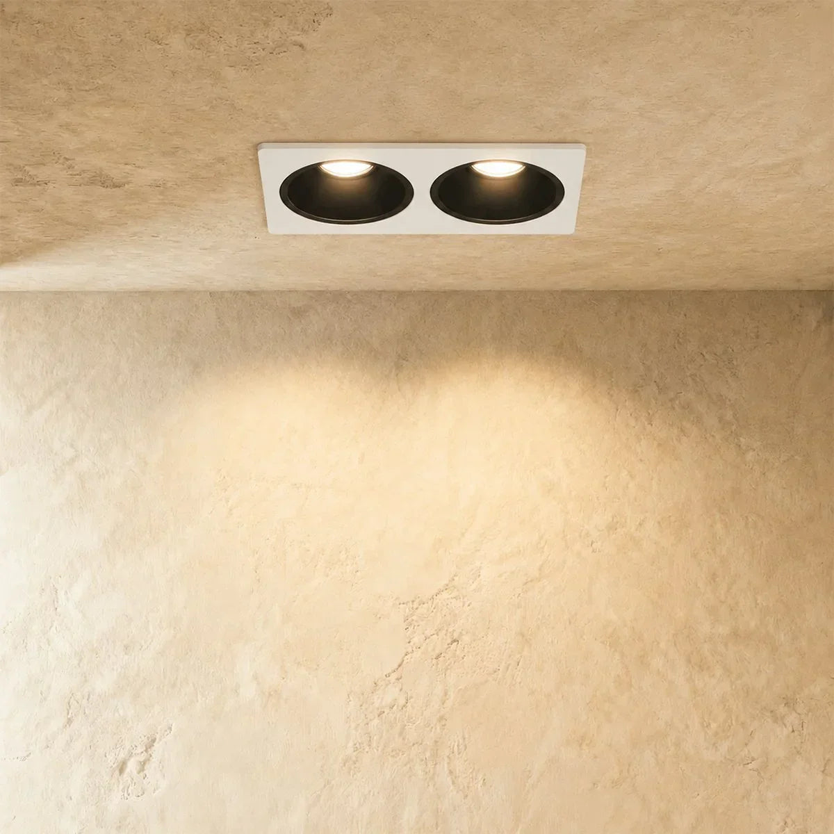 LumenNest dubbelhuvud infälld takspotlight med rektangulär ram