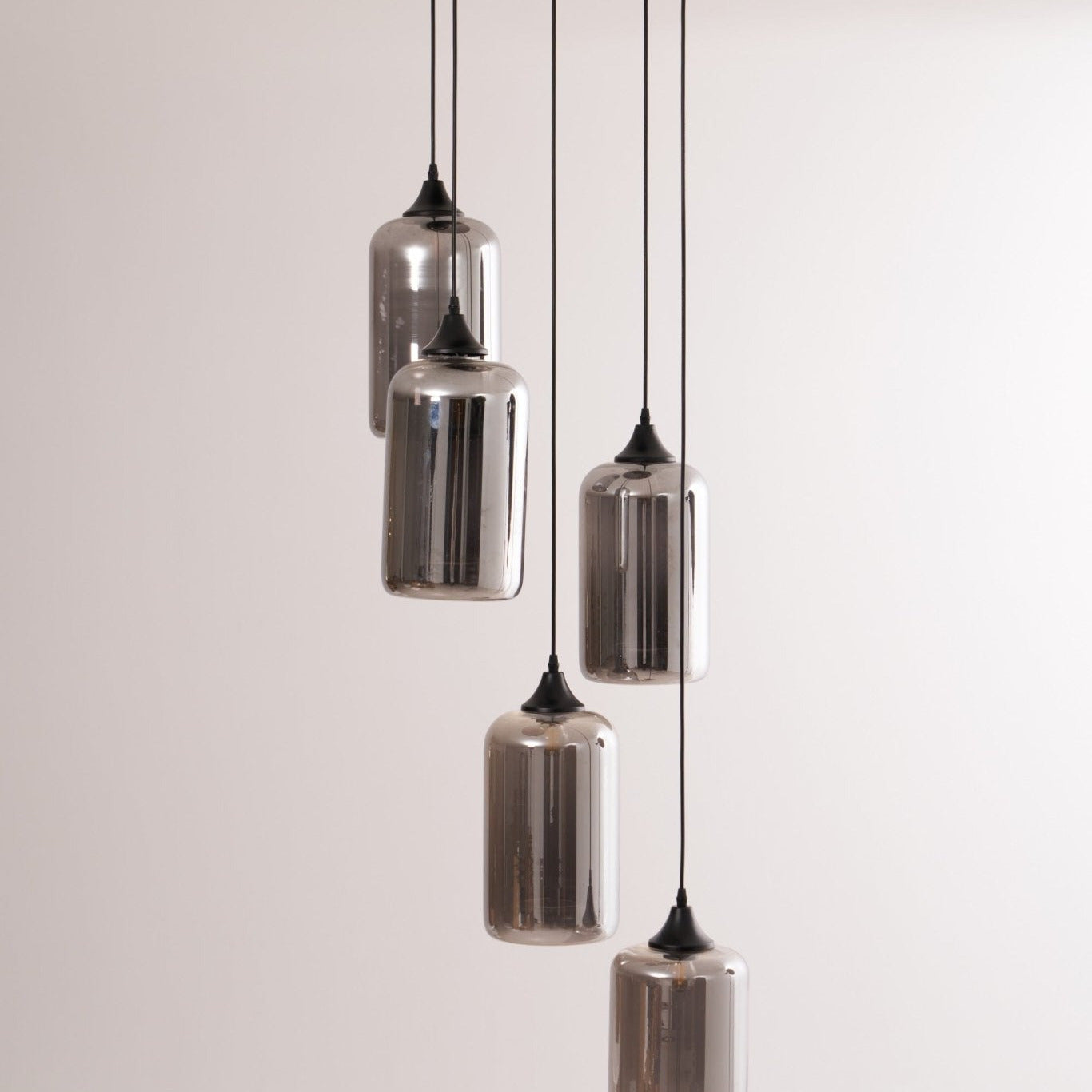 June minimalistische fles glazen hanglamp smoke grijs | Fioriscas