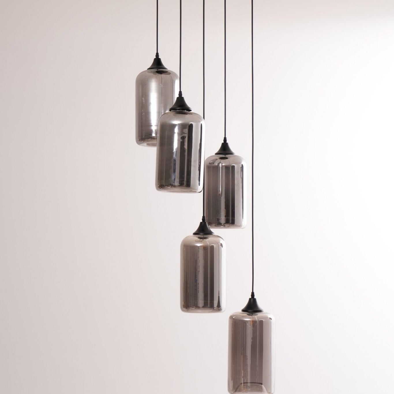 June minimalistische fles glazen hanglamp smoke grijs | Fioriscas