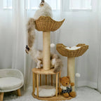 Three-level plush cat tree with sturdy sisal scratching posts - Fioriscas