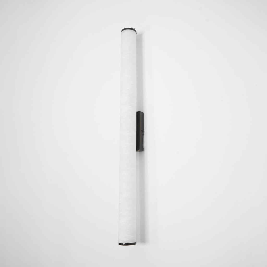 Klyr alabaster lodret cylindrisk væglampe | Fioriscas