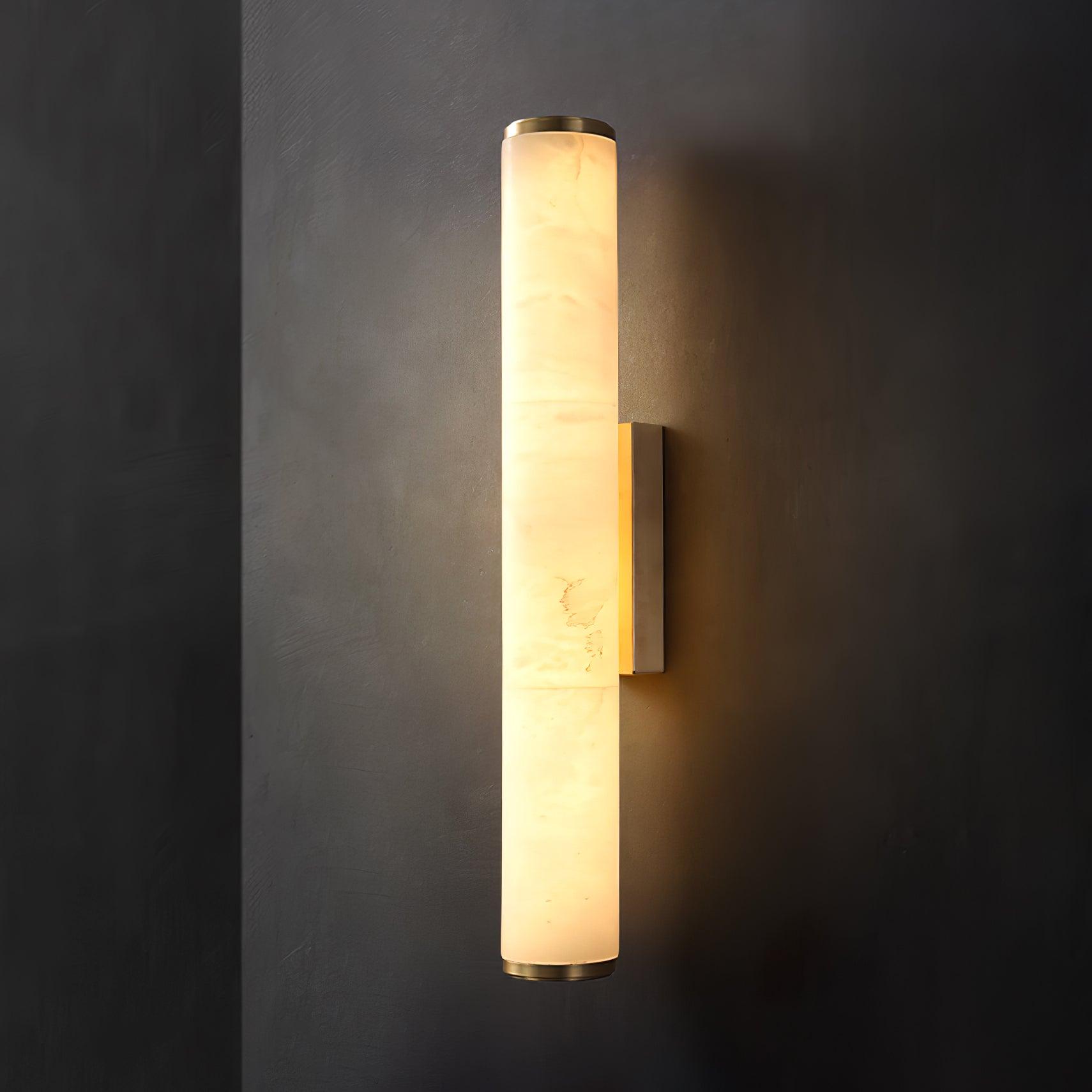 Klyr alabaster lodret cylindrisk væglampe | Fioriscas