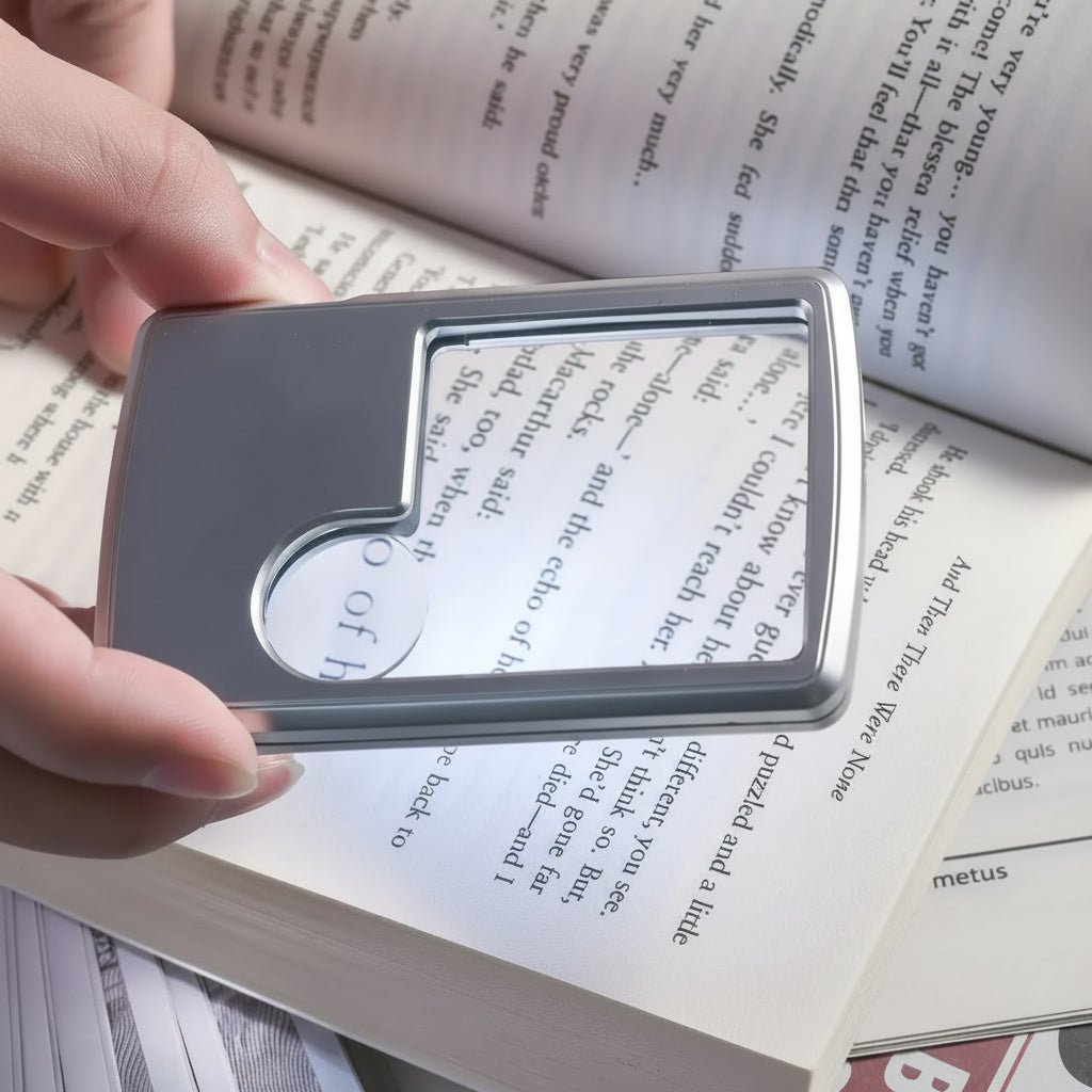 Loupe de poche à LED avec grossissement 3x / 6x pour les détails précis - Fioriscas