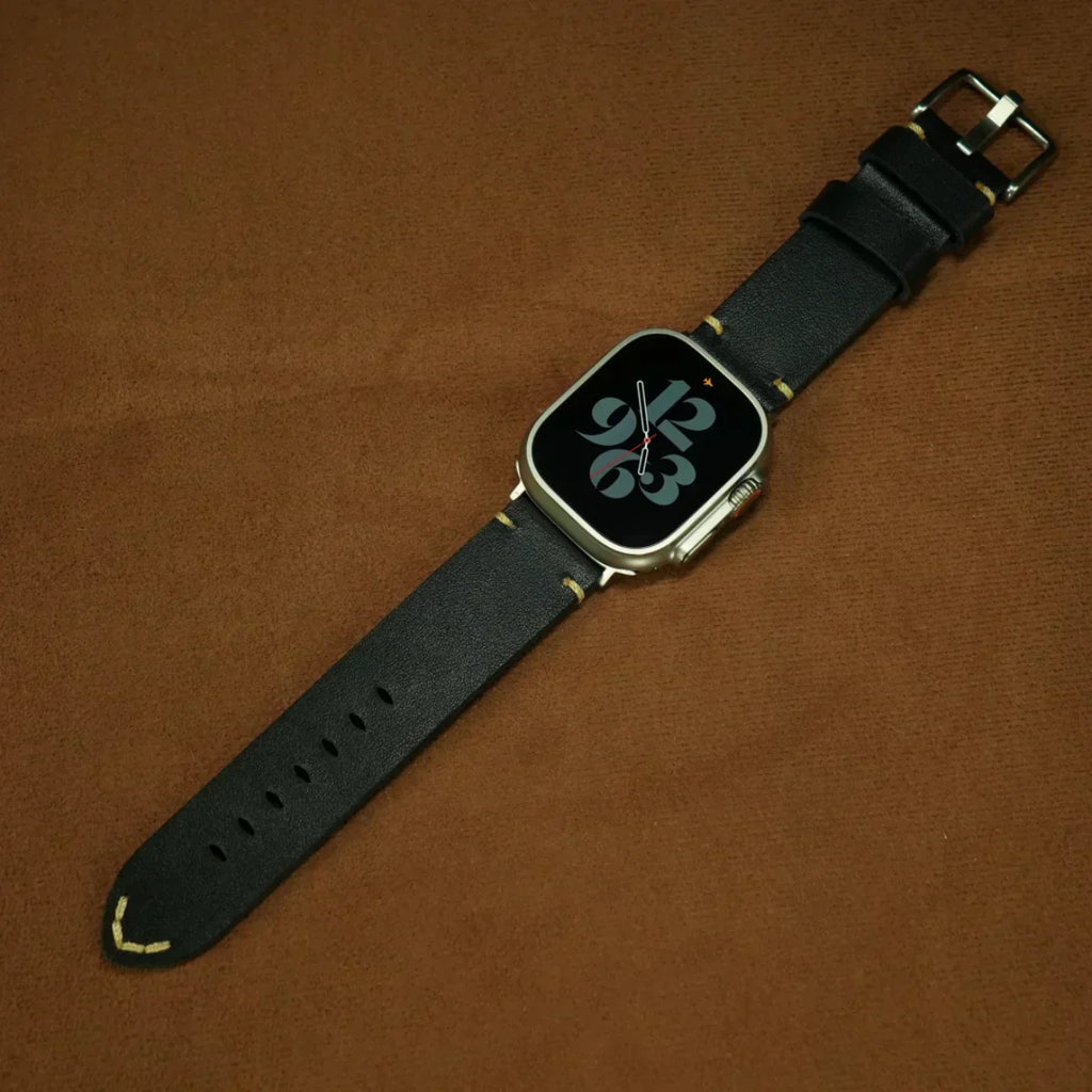 Marlo täysjyvänahkainen Apple Watch -ranneke ruostumattomasta teräksestä valmistetulla soljella