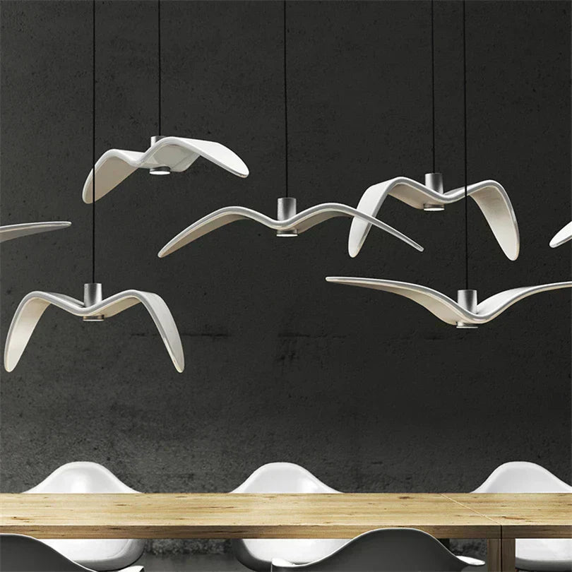 Hanglamp van hars met vogelsilhouet en warm of wit licht