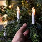 やさしいLEDの光が灯る、炎を使わないクリスマスキャンドルセット - Fioriscas