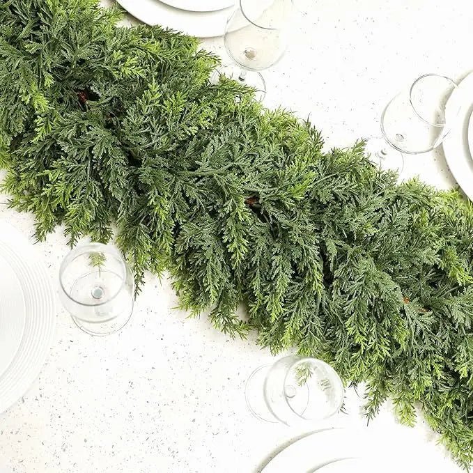 Handgjord julgirlang med frodiga cederkvistar - Fioriscas