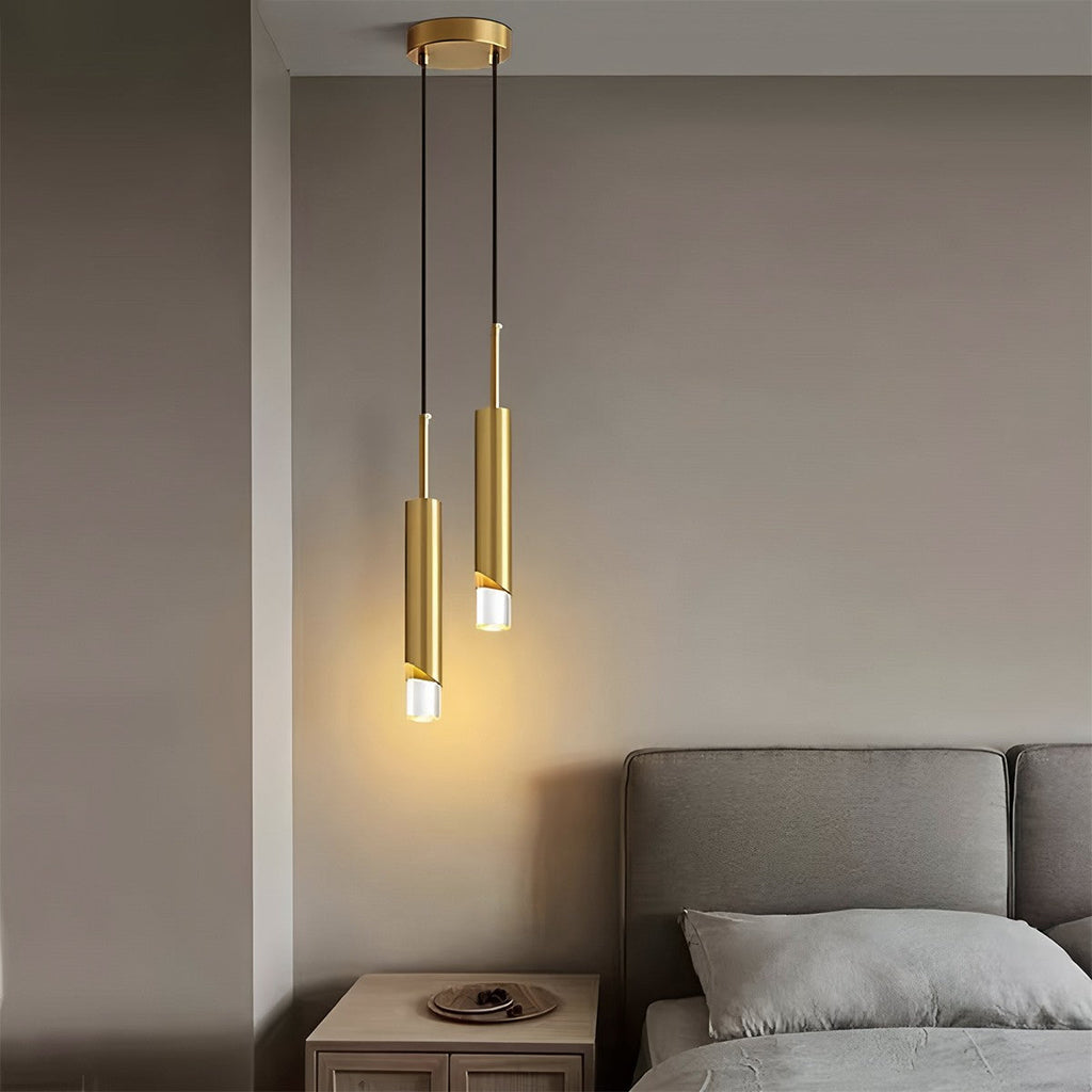 Lampada a sospensione moderna NovaLume con corpo in alluminio, paralume in acrilico e cavo regolabile