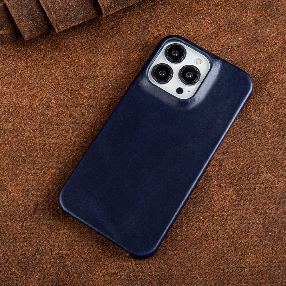 Premium Genuine Leather MagSafe iPhone Case with Oil-Wax Coating - Fioriscas