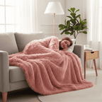 Soft artificial fur blanket with velvet-like warmth - Fioriscas