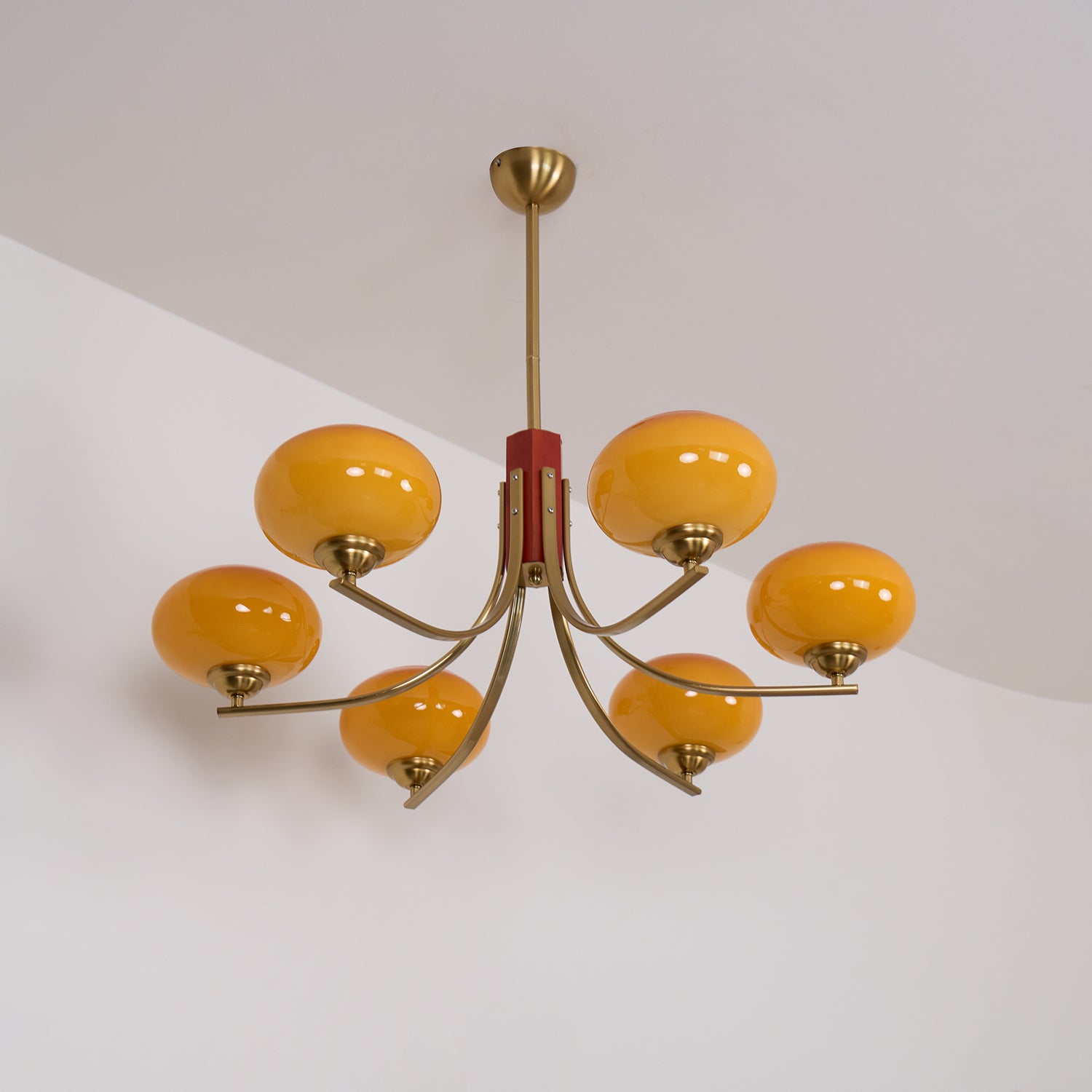 Auralyn 6-lys Amber Glasglobus Lysekrone | Fioriscas