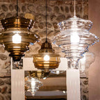 Závěsné svítidlo Aurelia Glass s propracovaným ručně vyráběným siluetovým designem  
